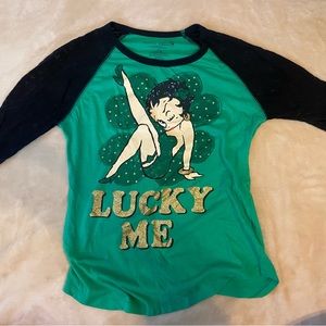 3/4 length sleeve Betty boop large shirt